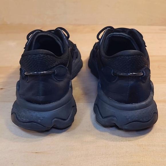 Adidas Original Ozweego Black Athletic Shoes - Picture 7 of 11